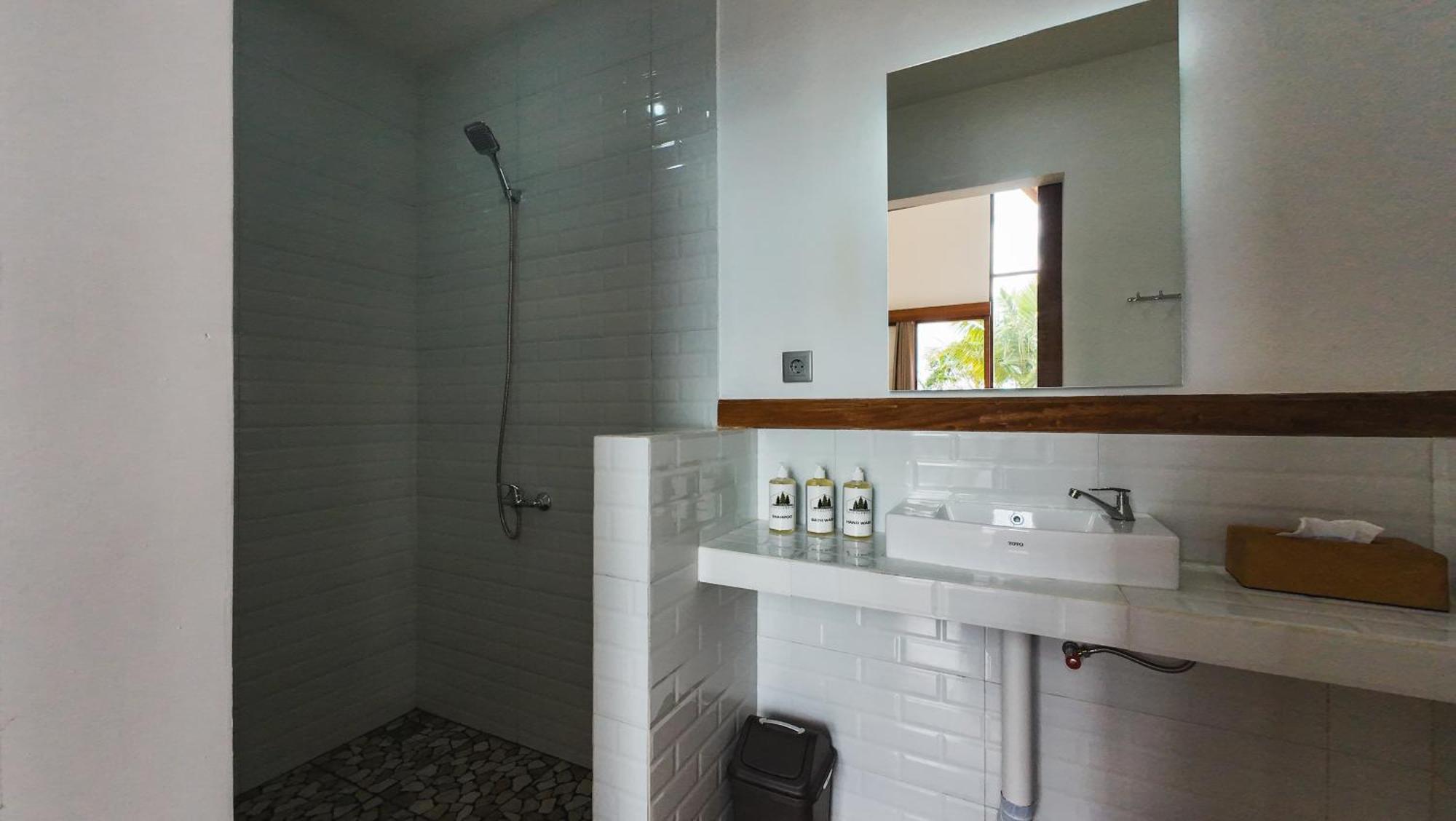 Villa Catu Glamping Bedugul à Selemadeg Extérieur photo