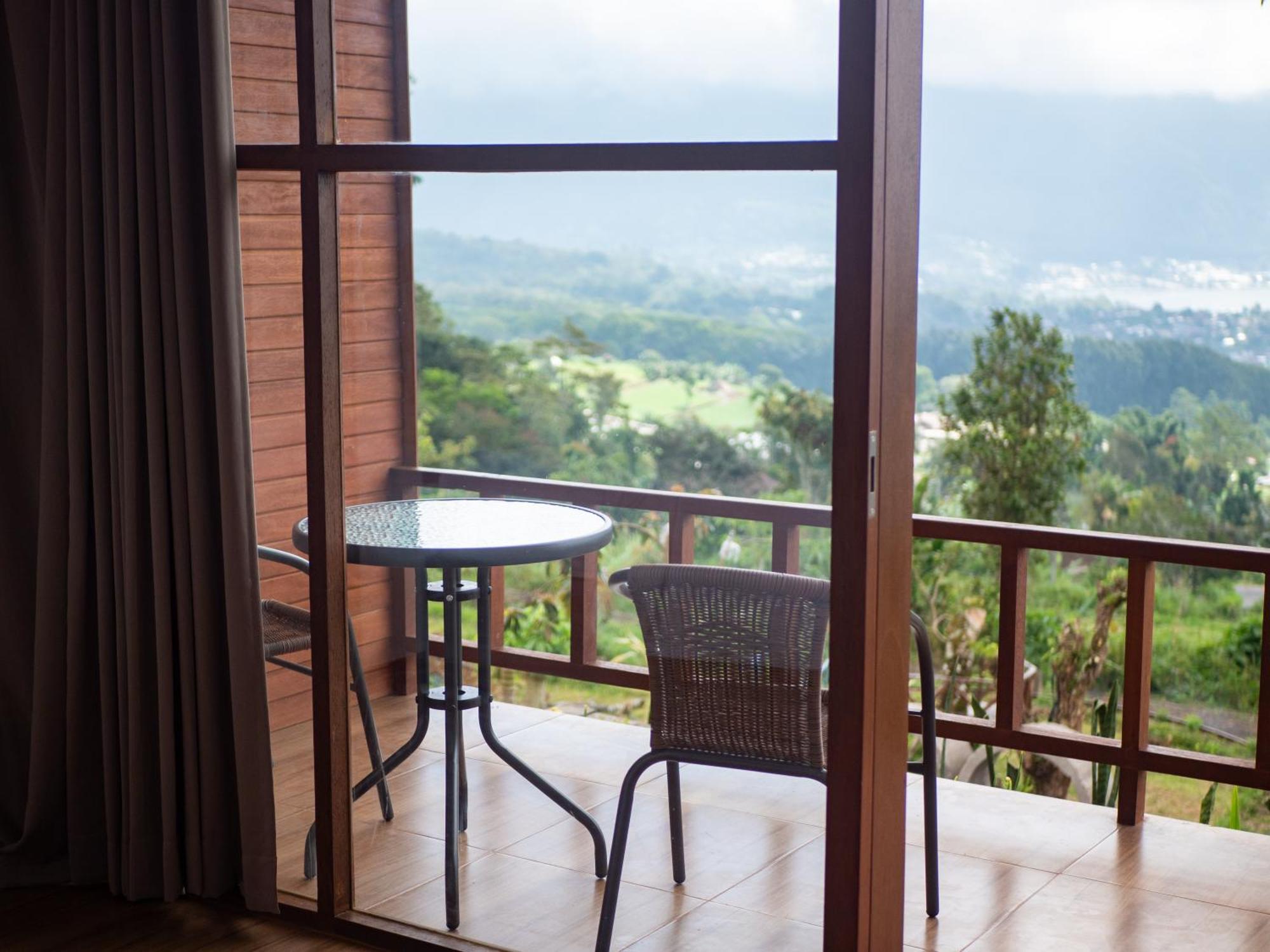 Villa Catu Glamping Bedugul à Selemadeg Extérieur photo