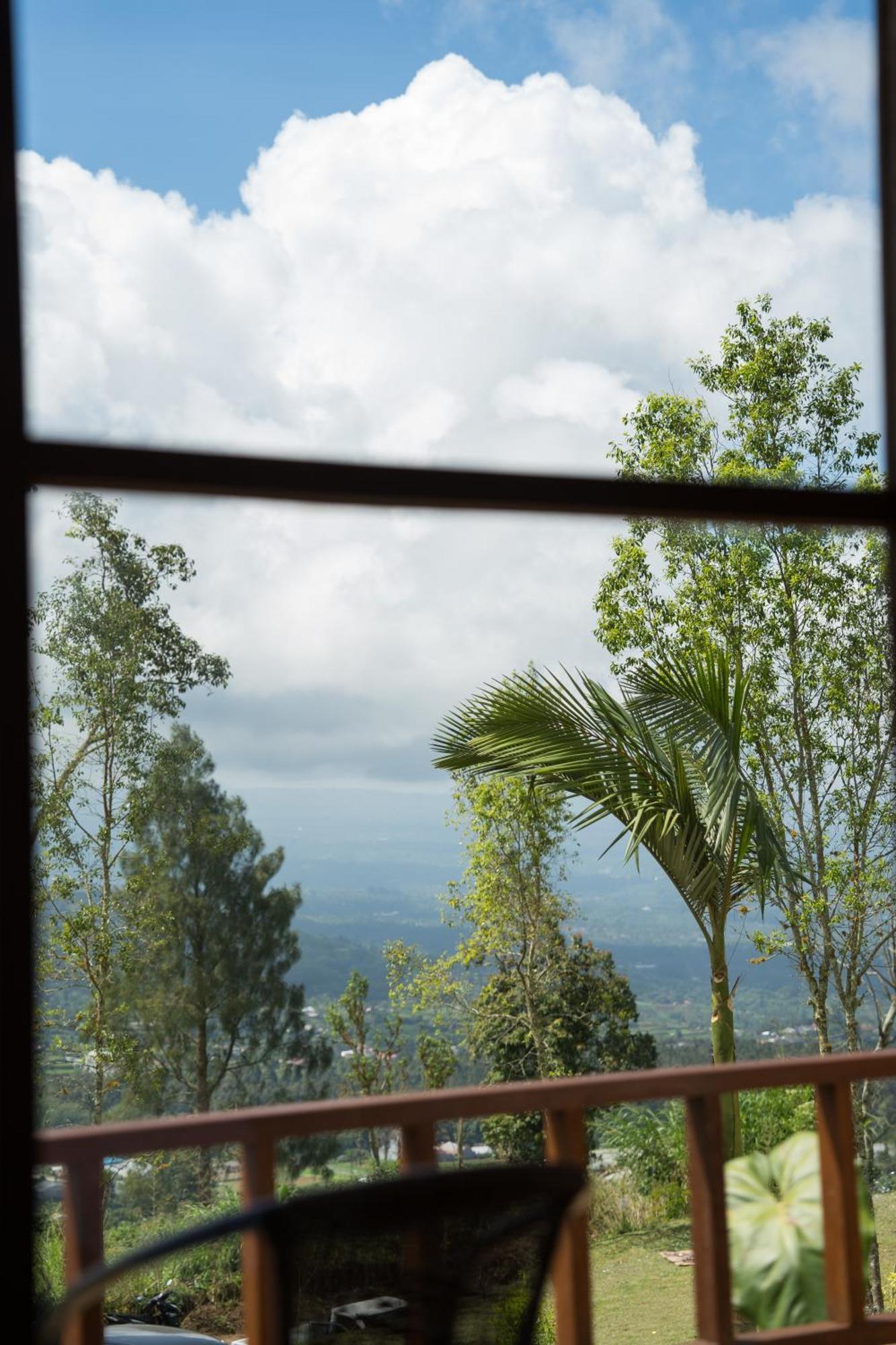 Villa Catu Glamping Bedugul à Selemadeg Extérieur photo