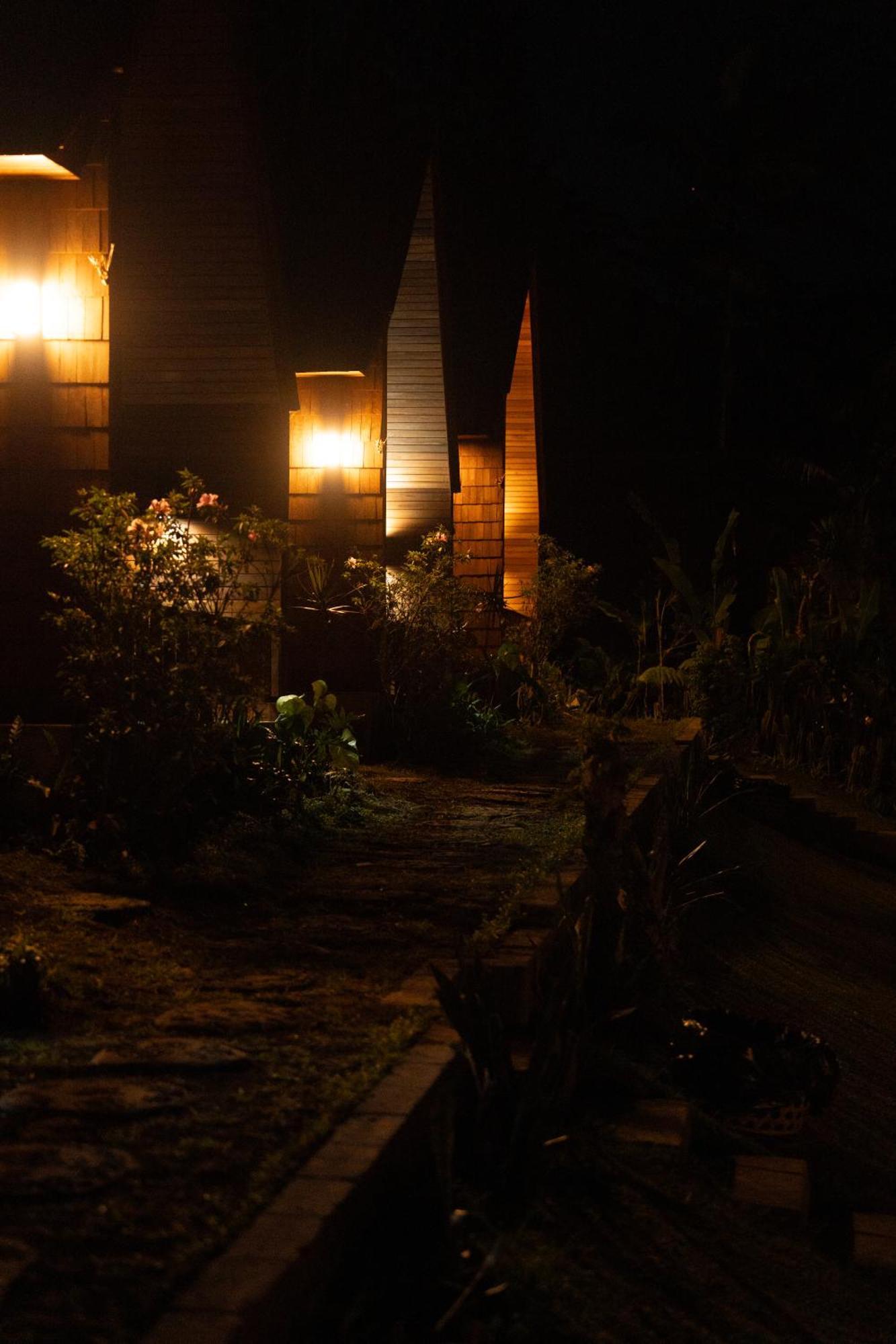 Villa Catu Glamping Bedugul à Selemadeg Extérieur photo